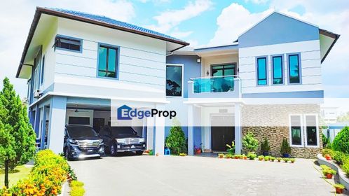 PRIVATE POOL 11000ft 2 Storey Bungalow House Bukit Meringin Kajang, Selangor, Kajang