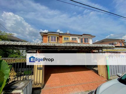 BUMI LOT RENOVATED 3261ft Semi D House Seksyen 4 Tambahan Bangi, Selangor, Bangi