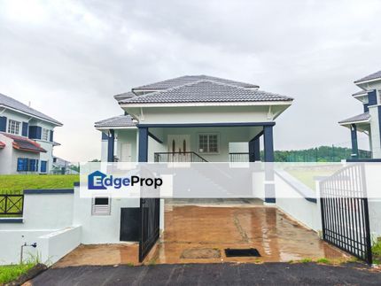 BIG SIZE 6759ft 2 Storey Bungalow Anjung Sutera Sungai Merab Bangi, Selangor, Bangi