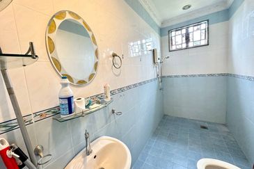 Desa Pinggiran Putra