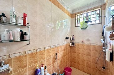 Desa Pinggiran Putra