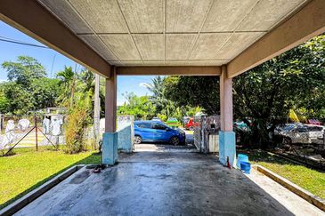 Desa Pinggiran Putra