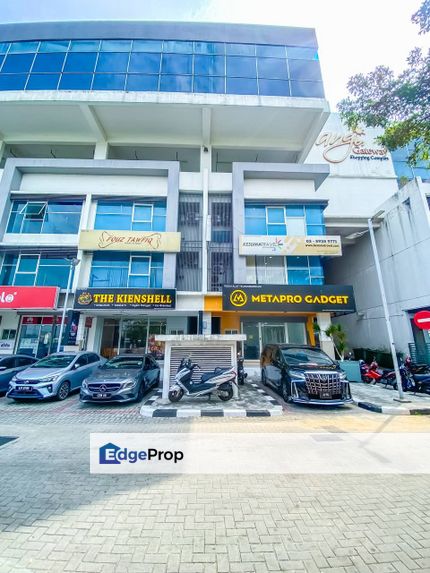 BUMI END LOT 4368ft 3 Storey Shop Lot Bangi Gateway , Selangor, Bangi