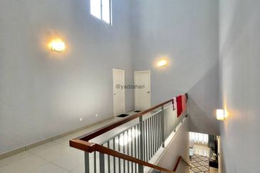 Crescent Park Townvilla