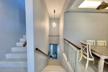 Crescent Park Townvilla