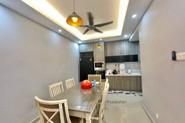 Crescent Park Townvilla