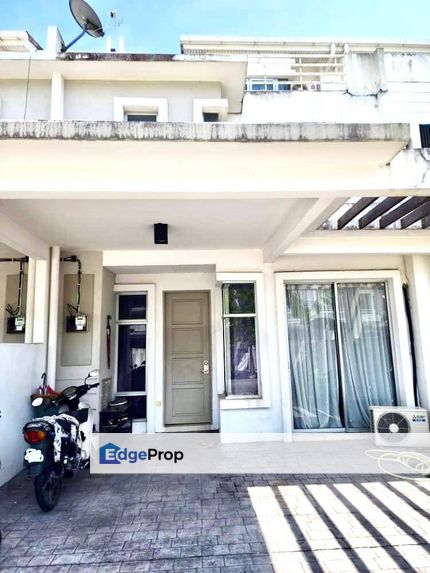BUMI LOT GUARDED 2800ft 2.5 Storey Terrace House Seri Wirani Bangi, Selangor, Bangi