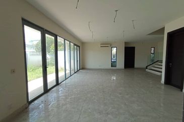 Bangi Lakehill Villas