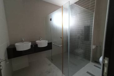 Bangi Lakehill Villas