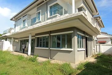 Bangi Lakehill Villas