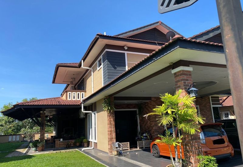 Putra Hill Residency