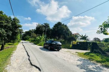 Kampung Sungai Ramal Luar