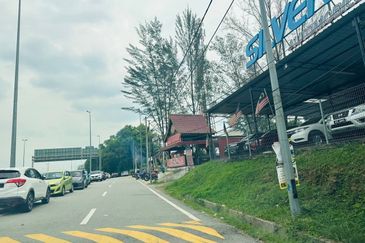 Kampung Sungai Ramal Luar