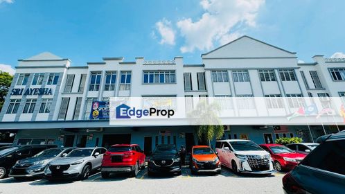 FACING OPEN 4300ft 3 Storey Shop Lot Seksyen 9 Bangi, Selangor, Bangi