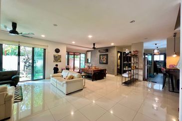 Bangi Lakehill Villas