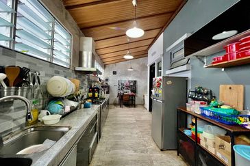 Bangi Lakehill Villas