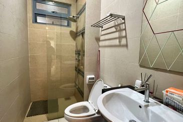 Bangi Lakehill Villas