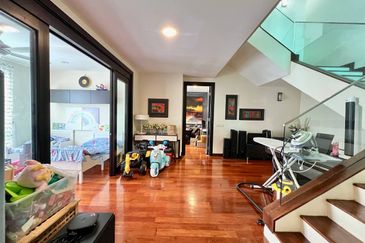 Bangi Lakehill Villas