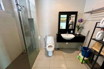 Bangi Lakehill Villas