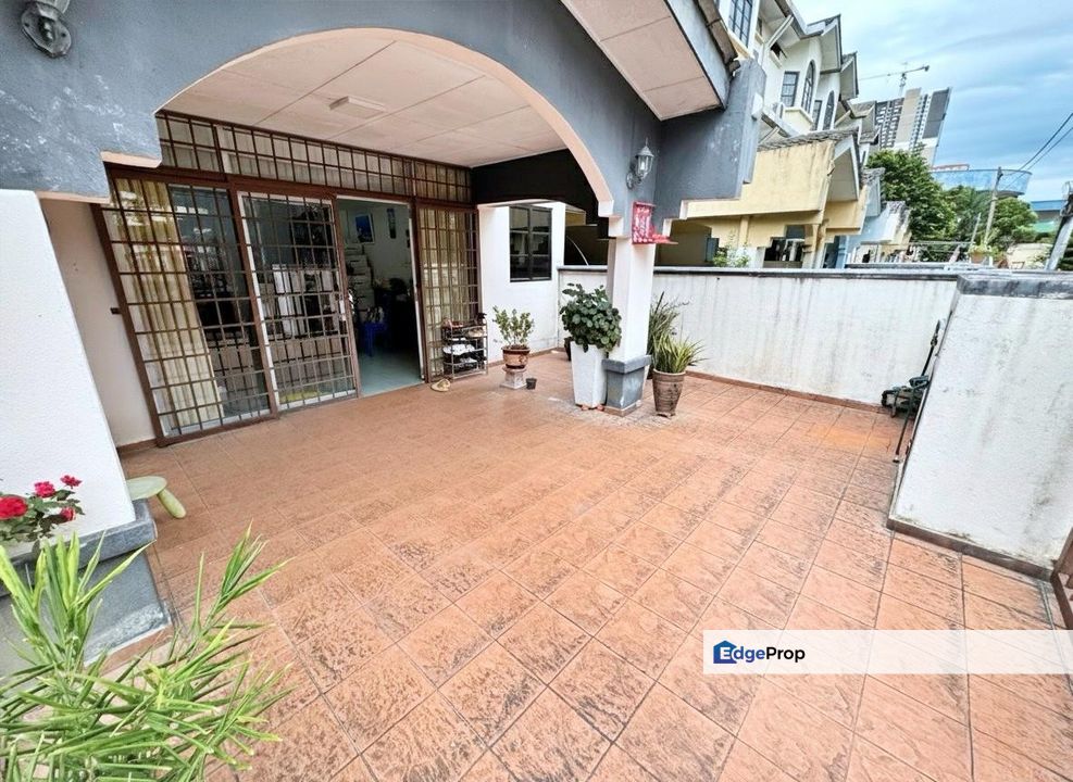 FACING OPEN END LOT FREEHOLD 2.5 Storey House Taman Tenaga Kajang, Selangor, Kajang