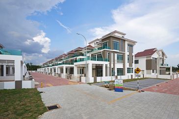 Royale Heights @ Tambun Royale City