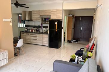 Suria Vista Apartment & Townhouse