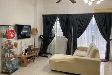 Coastal Tower, Ratu Mutiara