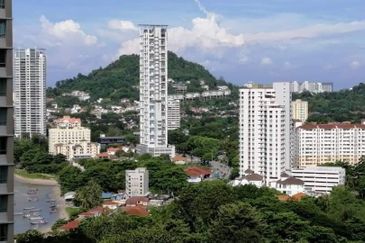 Coastal Tower, Ratu Mutiara