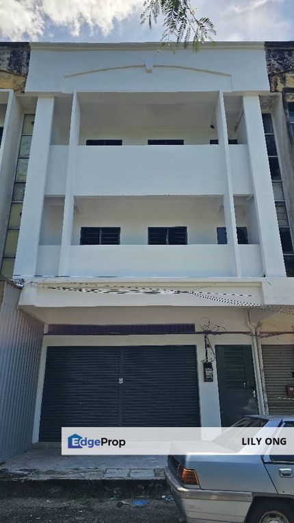 3 storey shoplot Bandar Putra kulim, Kedah, Kulim