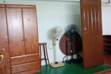 Gat Lebuh Noordin Flat