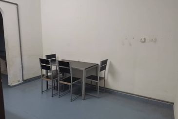 Jalan Permatang Tok Mahat