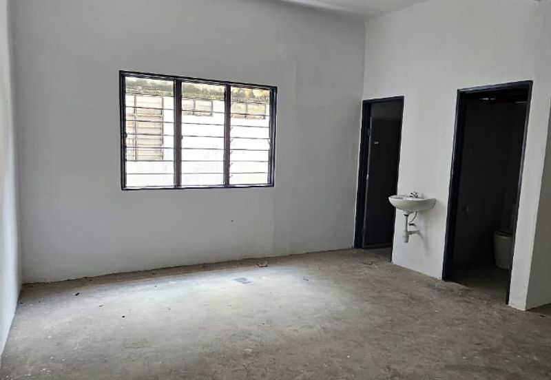 Pusat Perniagaan Putra