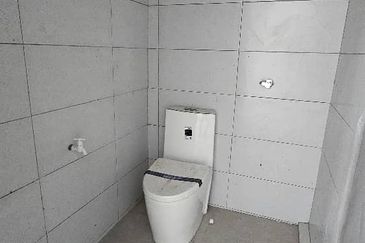 Pusat Perniagaan Putra