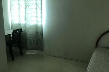 De Landmark Apartment (Seri Emas)