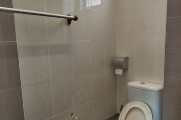 De Landmark Apartment (Seri Emas)