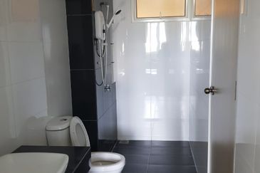 Arasia Perdana (The Clovers)