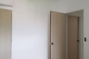 Arasia Perdana (The Clovers)