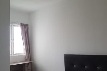 Arasia Perdana (The Clovers)