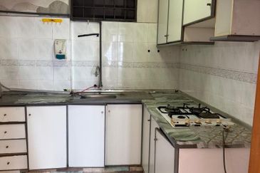 Pangsapuri Ria Apartment A (Pearl Tower)