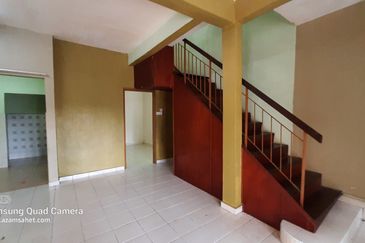 Persiaran Puncak Alam 1 