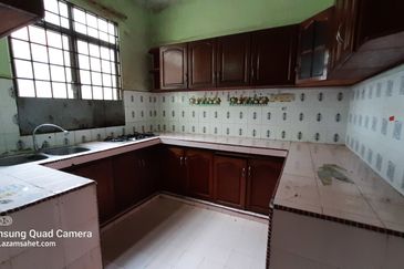 Persiaran Puncak Alam 1 