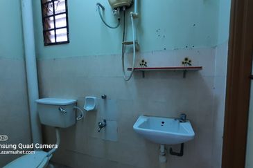 Persiaran Puncak Alam 1 