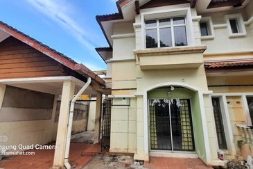 Persiaran Puncak Alam 1 