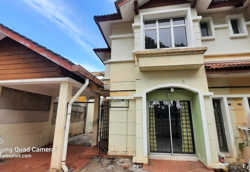 Persiaran Puncak Alam 1 