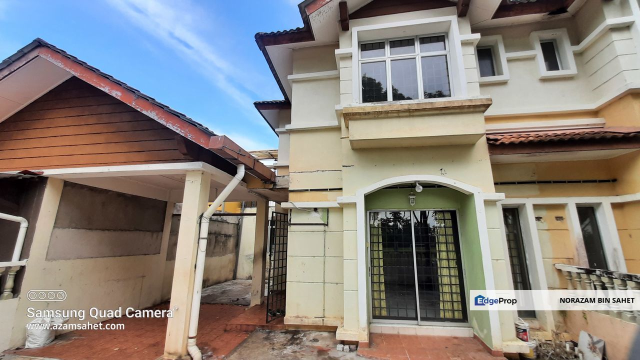 BANDAR PUNCAK ALAM SELANGOR FACING PADANG RENOVATED 2 STOREY SEMI D CLUSTER FOR SALE , Selangor, Bandar Puncak Alam
