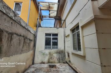 Persiaran Puncak Alam 1 