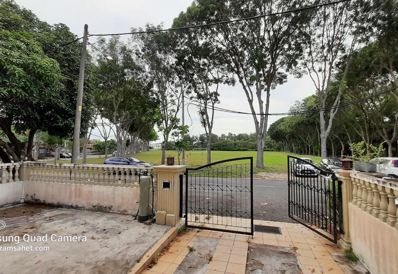 Persiaran Puncak Alam 1 