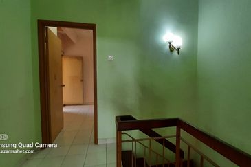 Persiaran Puncak Alam 1 