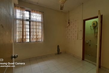 Persiaran Puncak Alam 1 