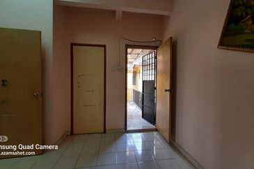 Persiaran Puncak Alam 1 